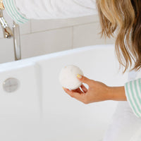 Oatmeal Milk & Honey Bath Bomb