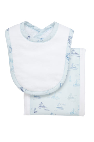 Cotton newborn bib and burp set for baby boy with blue sailboat fabric, 3 Marthas